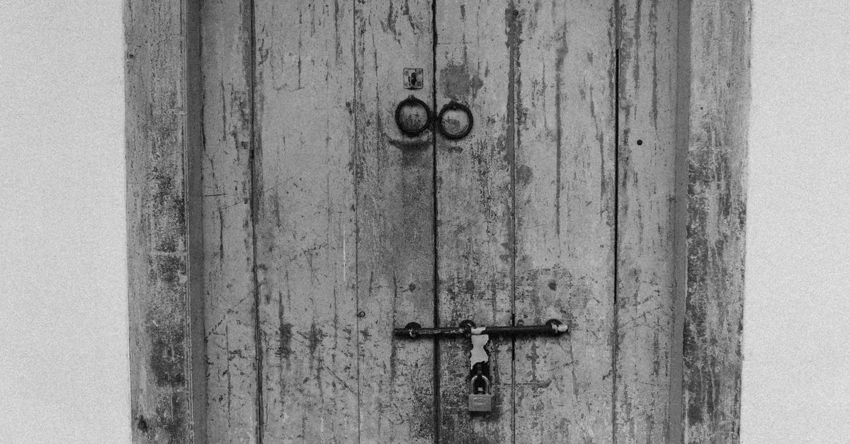 front door lock key — Regional Locksmiths