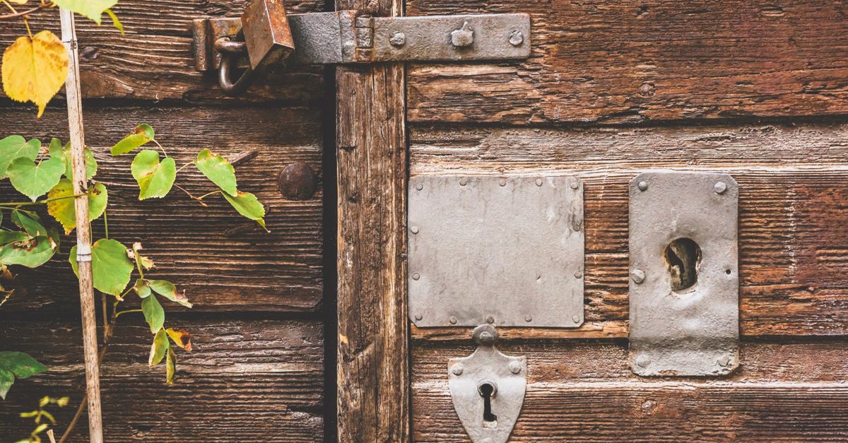 front door lock key — Regional Locksmiths