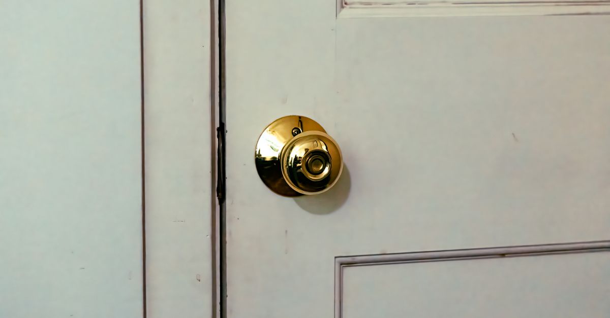 front door lock key — Regional Locksmiths
