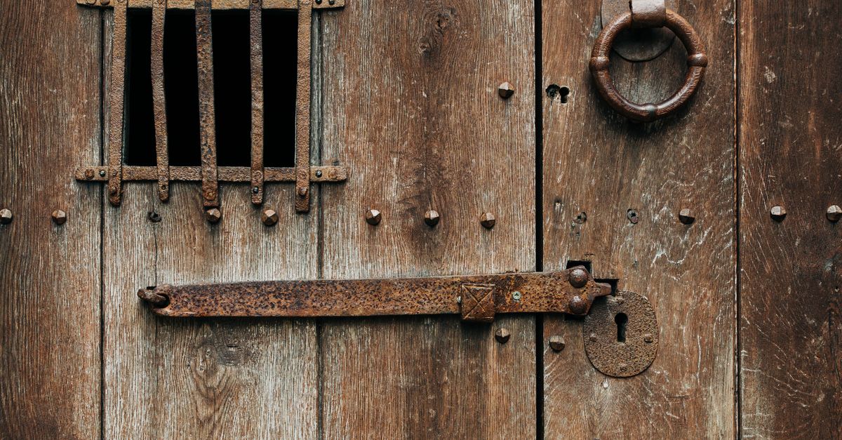 front door lock key — Regional Locksmiths